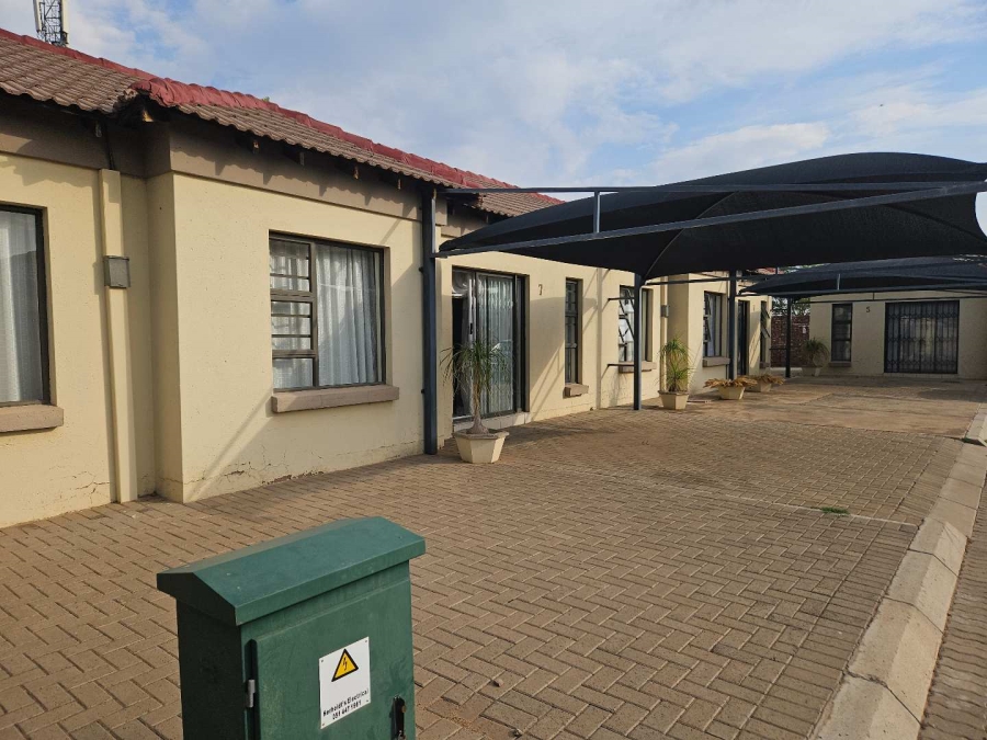 2 Bedroom Property for Sale in Retswelele Northern Cape